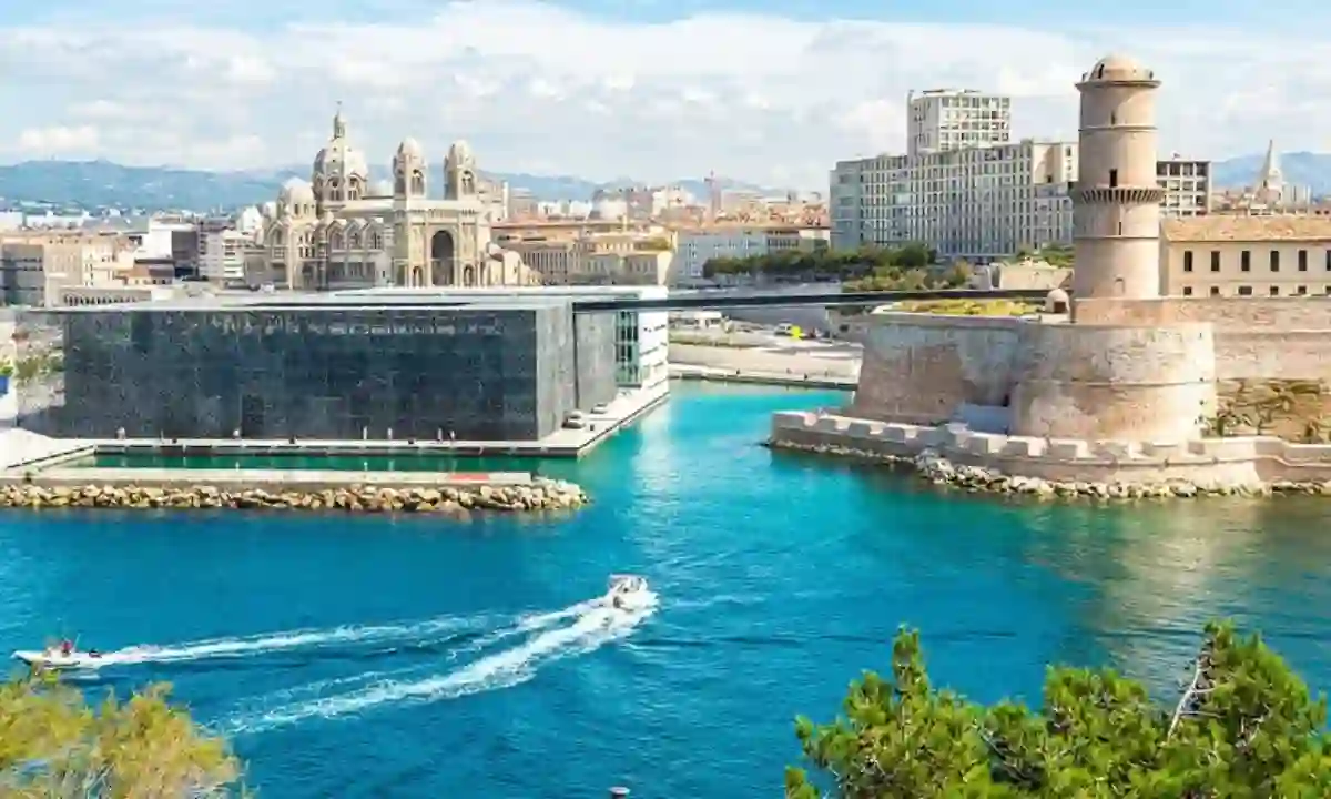 marseille city photograph