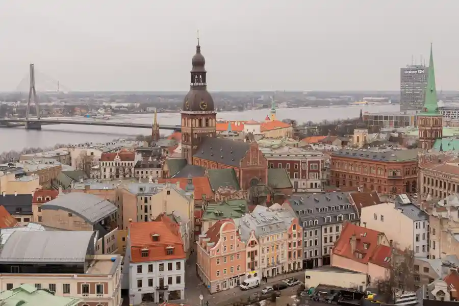 riga city photograph
